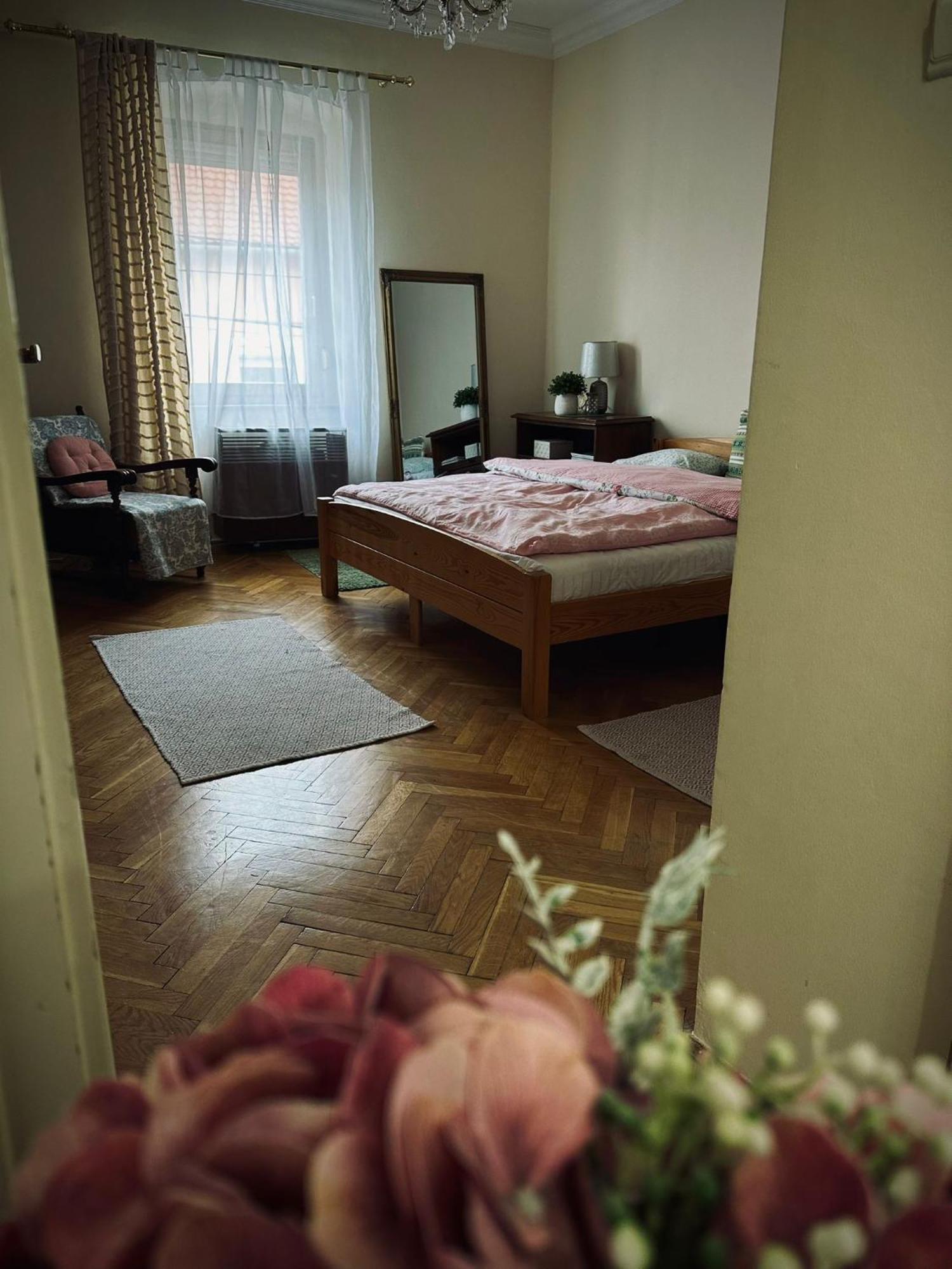 Taban Apartman Pécs Exterior photo